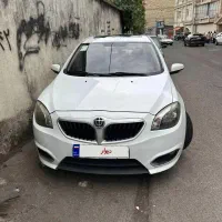 برلیانس ۳۲۰ کم کارکرد
