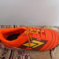 کفش فوتبالی سایز ۳۴با جوراب و ساق بند|کفش و لباس بچه|کرمانشاه, |دیوار