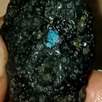 شهابسنگ کندریت کربنی فلزی اصل بوزن ۲۷ گرم