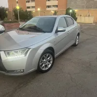 دنا پلاس اتوماتیک، مدل ۱۴۰۱