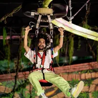 تفریحات پاراسل شاتل کشتی جنگ