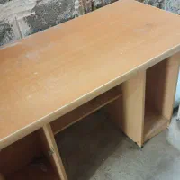 میز کامپیوتر وصندلی چرخ دار