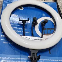 رینگ لایت حرفه ای با تنظیم نور کنترلی