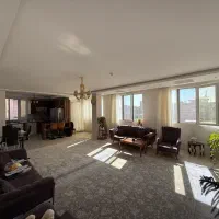 آپارتمان 130متر تک‌واحدی/دوکله/سه‌نبش/فرحبخش‌غربی