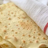 نیازمند فروشنده خانم جهت فروش نان لواش