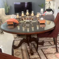 میز نهارخوری. میز پذیرایی