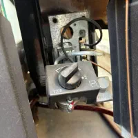 بخاری طرح شومینه +فرش ماشینی ۷۰۰شانه|بخاری، هیتر، شومینه|باقرشهر, |دیوار