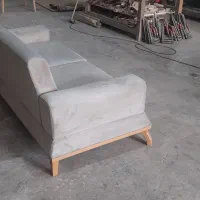 کاناپه سه نفره و یک عدد تک نفره