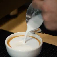 استخدام باریستا و کمک باریستا