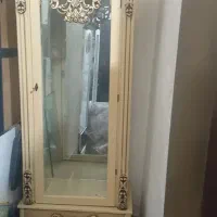 یک عدد ویترین