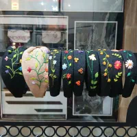 گلدوزی با دست‌( پوشاک شفق)