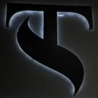 فروشنده خانم