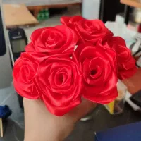 دسته گل ربانی|گل مصنوعی|تهران, فلسطین (میدان انقلاب)|دیوار