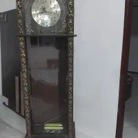 ساعت چوبی ایستاده