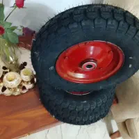 چهار عدد لاستیک یا چرخ فرغون یا گاری