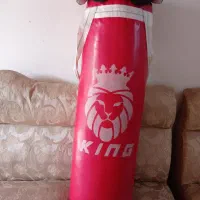 کیسه بوکس با دستکش بوکس کاملا سالم با تضمین