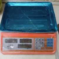 ترازو دیجیتال. WUKA