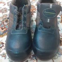 کفش ایمنی۴۲