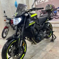 Yamaha mt09 cb gsx cbr