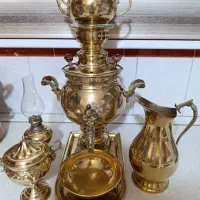 سماور به همراه پا سماوری و قوری و... درحد نو