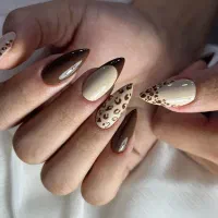 خدمات آموزش ناخن و  کاشت و ترمیم ناخن