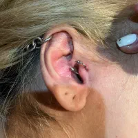 پیرسینگ خدمات و اموزش