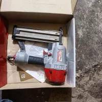 دستگاه میخ کوب بادی