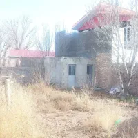 زمین ۲۳۵متری ۴دیواری مسکونی داخل بافت روستای زیوه