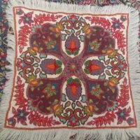 دوعددرومیزی پته.قالی کرمانی.ساعت پته