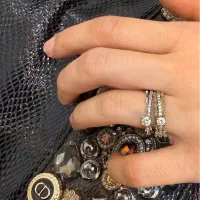 حلقه و پشت حلقه ازدواج