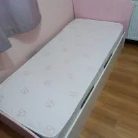 تخت دخترانه