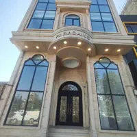 ۶۵۰متر با آسانسور حاشیه وکیل آباد مناسب کلینیک