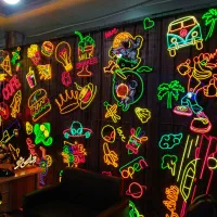 تابلوسازی نئون فلکسی چاپ تبلیغاتی