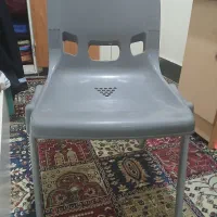 صندلی پایه فلزی سالم