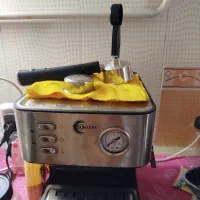 اسپرسو ساز خانگی در حد نو نو سه بار زده شده