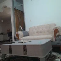 میز ومبلی