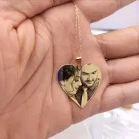 پلاک اسم و حک چهره