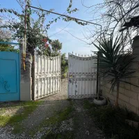 ویلا-با-متراژ-بالا-و-خانه-قدیمی-قابل-سکونت