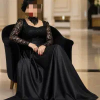 لباس مجلسی پوشیده