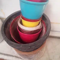 گلدانهای  خالی بزرگ و  کوچک سالم