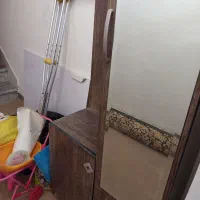 جا کفشی|جاکفشی، کمد، دراور|صحنه, |دیوار