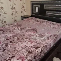 تخت و دِراور