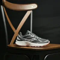 کتونی ساکونی دخترانه اورجینال سایز ۳۷.۵ Saucony|کیف، کفش، کمربند|تهران, بازار|دیوار