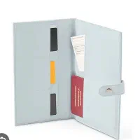 کیف مدارک آبی رنگ بهمراه کارت ماشین وسوخت وبیمه