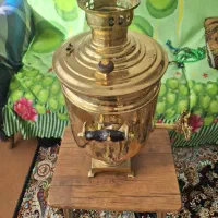 یک سماور استوانه ای روسی به شرط پلمپ|کلکسیون اشیاء عتیقه|سقز, |دیوار