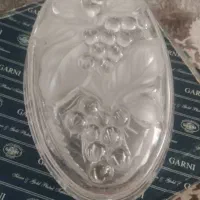 تعدادی ظروف کریستال