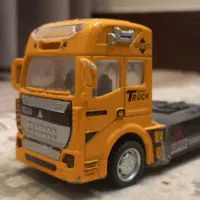 ماشین فلزی|اسباببازی بچه|شاهینشهر, حافظ جنوبی|دیوار