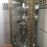 بوفه و گلدان برنزی