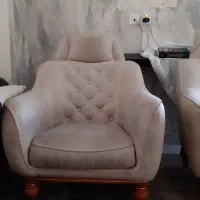 مبل تک نفره کرمی دو عدد