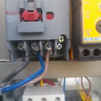 خدمات برق واحدی